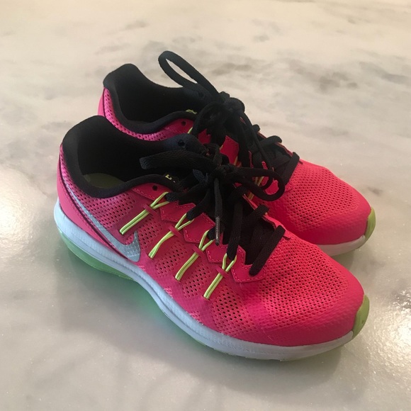 Youth size 4 Nike shoes - Picture 2 of 3